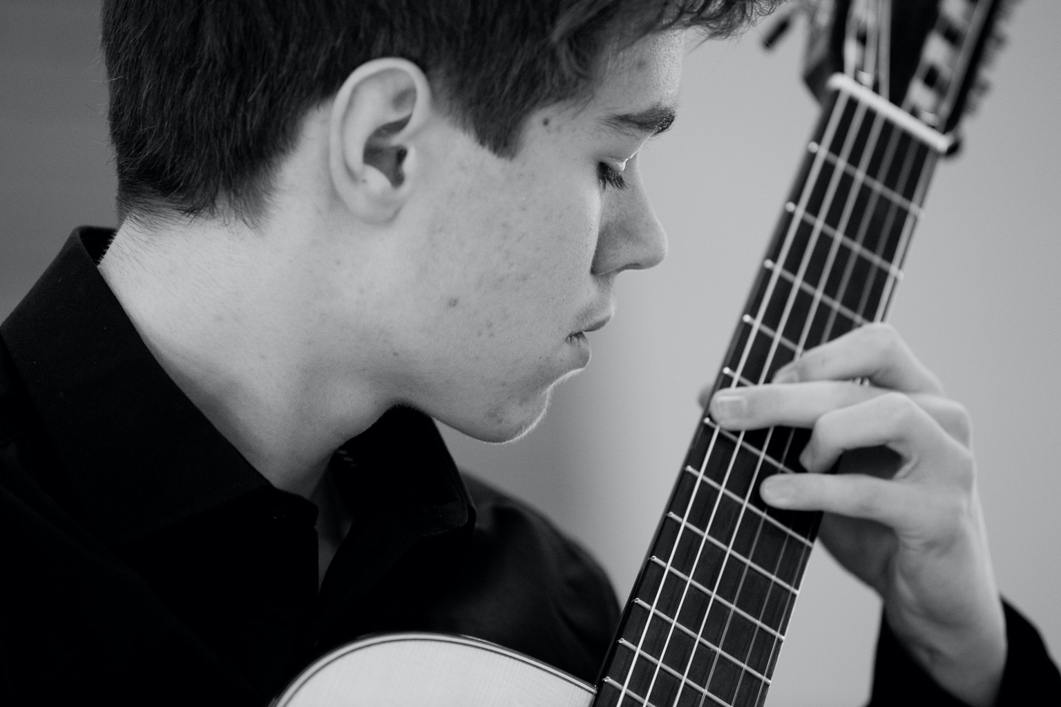 Gitarre spielen lernen mit Daniel Hackbarth